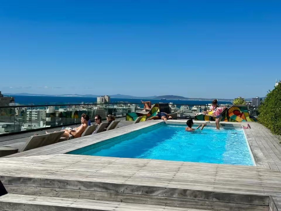 To Let 2 Bedroom Property for Rent in Sea Point Western Cape